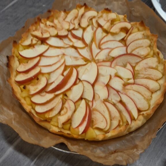 20260507_CuisineTarteNormandeAuxPommes_RED